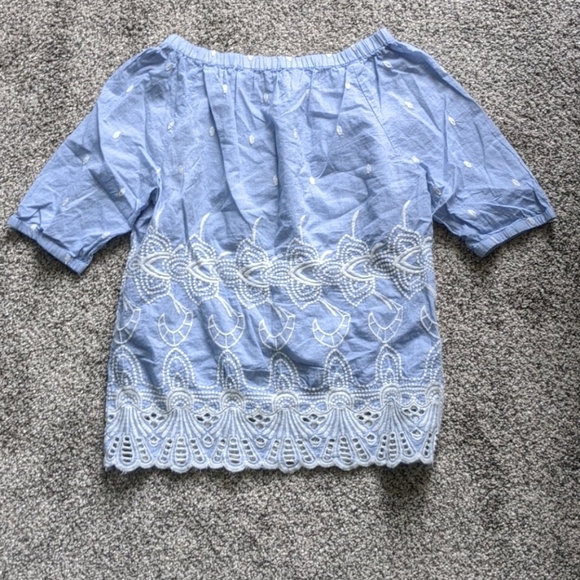 Blue and White Embroidered Blouse - Picture 3 of 3